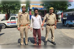 स्क्रैप गोदाम में चोरी का खुलासा