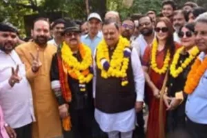 सीसामऊ में सियासी हलचल तेज, अभिनेता अनूप अवस्थी ‘अन्नू’ ने बढ़ाया जनसंपर्क का दायरा