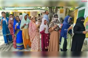 बिठूर नगर पंचायत उपचुनाव में 65.42 प्रतिशत मतदान के बीच समर्थकों में झड़प, मतगणना आज