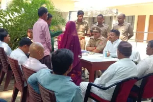 समाधान दिवस में दो मामले आए
