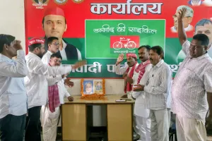 सिद्धार्थनगर : लोकनायक जयप्रकाश नारायण की जयंती मनाई गई