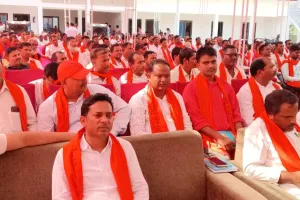 शिक्षकों का विद्यार्थियों को शिक्षित करने के साथ-साथ उनके व्यक्तित्व निर्माण और सर्वगीण विकास में भी अहम भूमिका है - डॉ. सतीश द्विवेदी