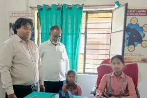 आठवीं की छात्रा राधा बनी एक दिन की चिकित्साधिकारी