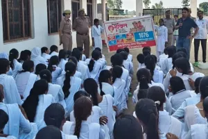 महिलाओं  व बालिकाओं को किया जागरूक