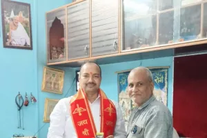 विश्व शिक्षक दिवस पर प्राचार्य डॉ. बृजेश तिवारी सम्मानित