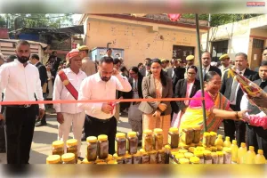 जनपद न्यायाधीश ने न्यायालय परिसर में प्री मेगा जागरूकता शिविर का किया उद्घाटन 