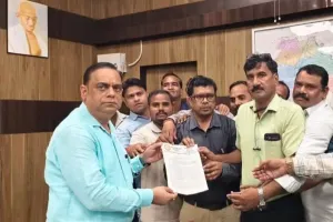 डिस्ट्रिक्ट प्रेस क्लब ने पत्रकार सुरक्षा, सम्मान व स्वतंत्रता की उठाई आवाज, सौंपा ज्ञापन 
