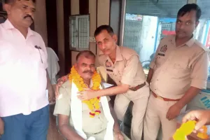सेवानिवृत्त कंपनी मेजर को होमगार्ड जवानों ने दी भावभीनी विदाई