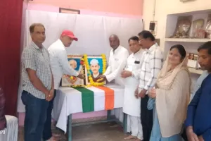 गांधी और शास्त्री जयंती पर कांग्रेसजनों ने अर्पित किए श्रद्धासुमन
