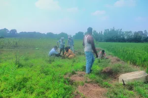 पोखरा सरकार आश्रम में हरियाली का संकल्प, महंत गिरजेश दास जी महाराज के नेतृत्व में 1101 पौधों का रोपण