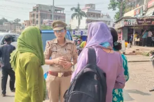 स्कूल-कॉलेजों से चौराहों तक एंटी रोमियो स्क्वाड की पैनी नजर, 28 संदिग्धों से पूछताछ