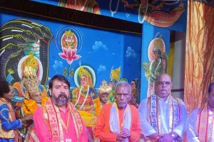 भाजपा नेता मनीष त्रिपाठी ने रामलीला का किया शुभारंभ