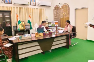 जिलाधिकारी ने कंपनियों के प्रतिनिधियों के साथ की बैठक, शिक्षा, स्वास्थ्य एवं मूलभूत सुविधाओं के विकास पर जोर
