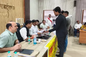 मंडलायुक्त की मौजूदगी में रॉबर्ट्सगंज तहसील में आयोजित हुआ विशेष पिंक संपूर्ण समाधान दिवस