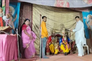 रामलीला कमेटी चीनी मिल के मंच पर हुआ दशरथ मरण,राम केवट संवाद