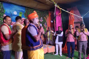 करमा : रामलीला में नौवे दिन हनुमान जी की आरती के साथ कार्यक्रम का शुभारंभ