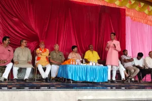 झांसी स्नातक एमएलसी चुनाव को लेकर मतदाता एवं पोलिंग प्रमुखों की बैठक संपन्न