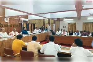 मतदेय स्थलों की व्यवस्था दुरुस्त करने के निर्देश, 25 अक्टूबर तक मांगे सुझाव