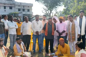सरयू पार के खाटू श्याम धाम में वैदिक मंत्रोच्चारण के बीच हुआ ध्वजारोहण, 22 फरवरी से शुरू होगा पांच दिवसीय श्री विष्णु महायज्ञ