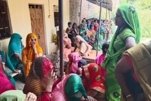 बंद घर में फंदे से लटका मिला पंचायत मित्र का शव, गांव में मचा हड़कंप