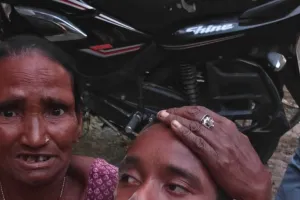 तेज रफ्तार कार की टक्कर से किशोर गंभीर घायल