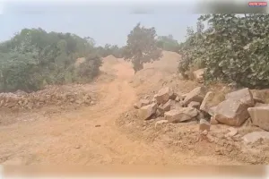 आखिर कब हटेगा तालाब से कब्जा, कहां है राजस्व विभाग