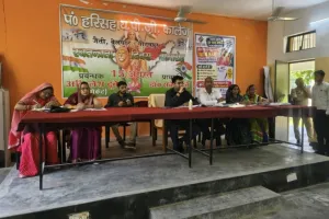 गोरखपुर दक्षिणांचल के ख़जनी में निर्वाचन एवं मतदाता जागरूकता को लेकर ज्वाइंट मजिस्ट्रेट ने की बैठक
