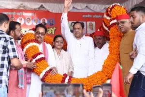 रायबरेली में सपा की पीडीए महापंचायत संपन्न, पूनम सिंह के आयोजन में जुटे सपा के पदाधिकारी और कार्यकर्ता, हजारों की संख्या में लोग हुए शामिल