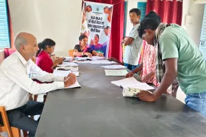 नारायणपुर में लगा विशेष कैंप, मतदाता सूची में नाम जोड़ने को लेकर भरे गए फॉर्म