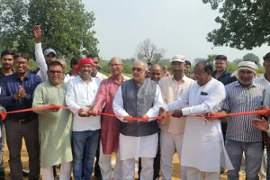 तेलोडीह में शिव शक्ति क्लब क्रिकेट टूर्नामेंट का शुभारंभ, विधायक मनोज कुमार यादव ने किया उद्घाटन