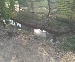 सुल्तानपुर: स्वच्छता अभियान पर पानी फेर रहा है सरकारी महाकमा