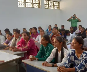 अंतरराष्ट्रीय बालिका दिवस  परिचर्चा का आयोजन, बालिका सशक्तिकरण पर जोर