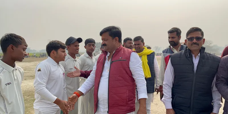 महर्षि आज़ाद क्रिकेट प्रतियोगिता में मास्टर एकेडमी और झारखंड की शानदार जीत