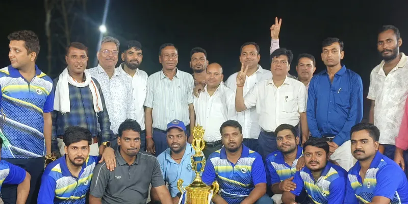 टीचर टीम ने जीता ऐतिहासिक क्रिकेट टूर्नामेंट का खिताब, फाइनल में रेलवे सुपरवाइजर टीम को हराया