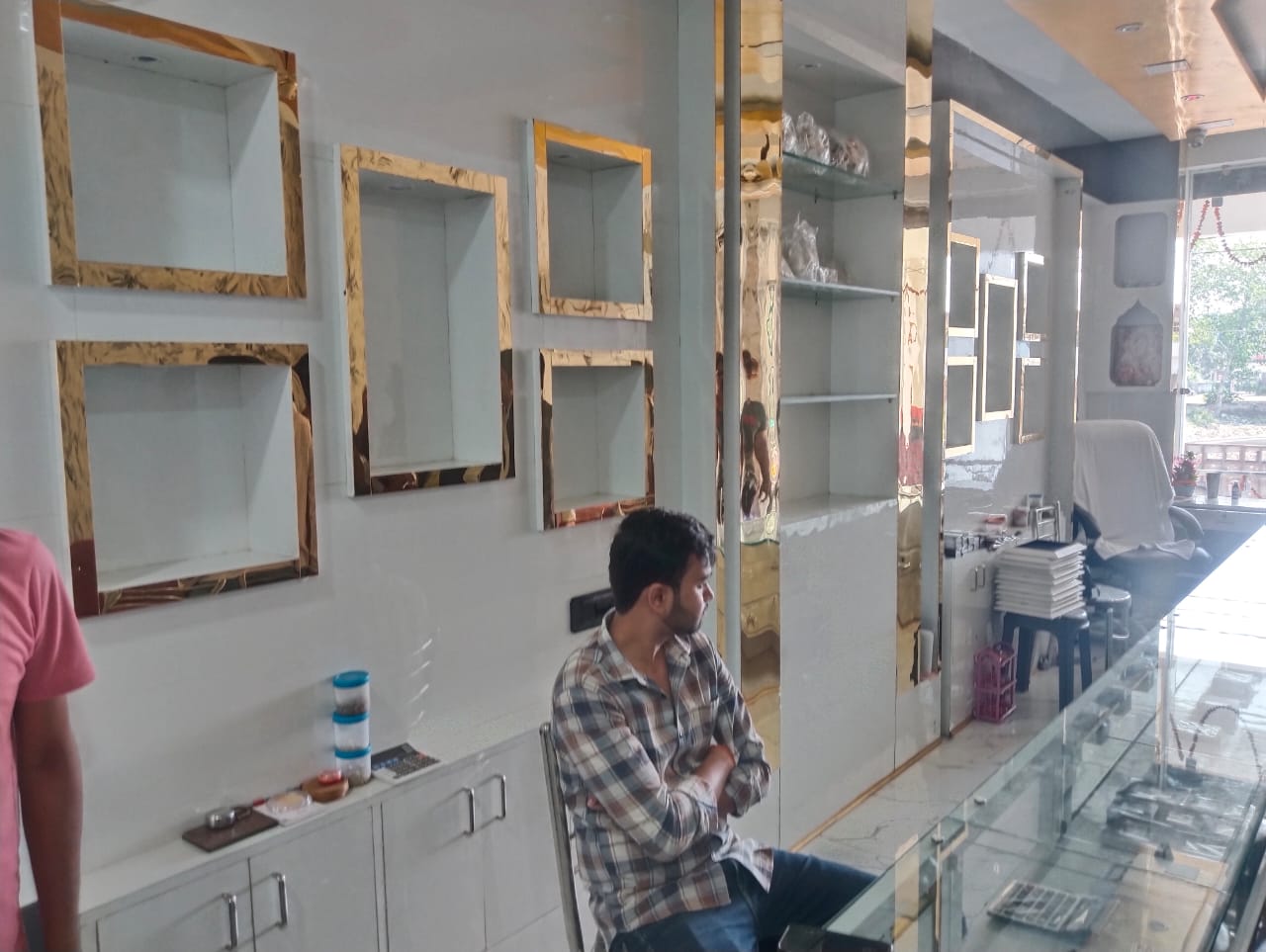 सर्किल पुलिस व क्राइम ब्रांच के बावजूद भी पुलिस के हाथ खाली