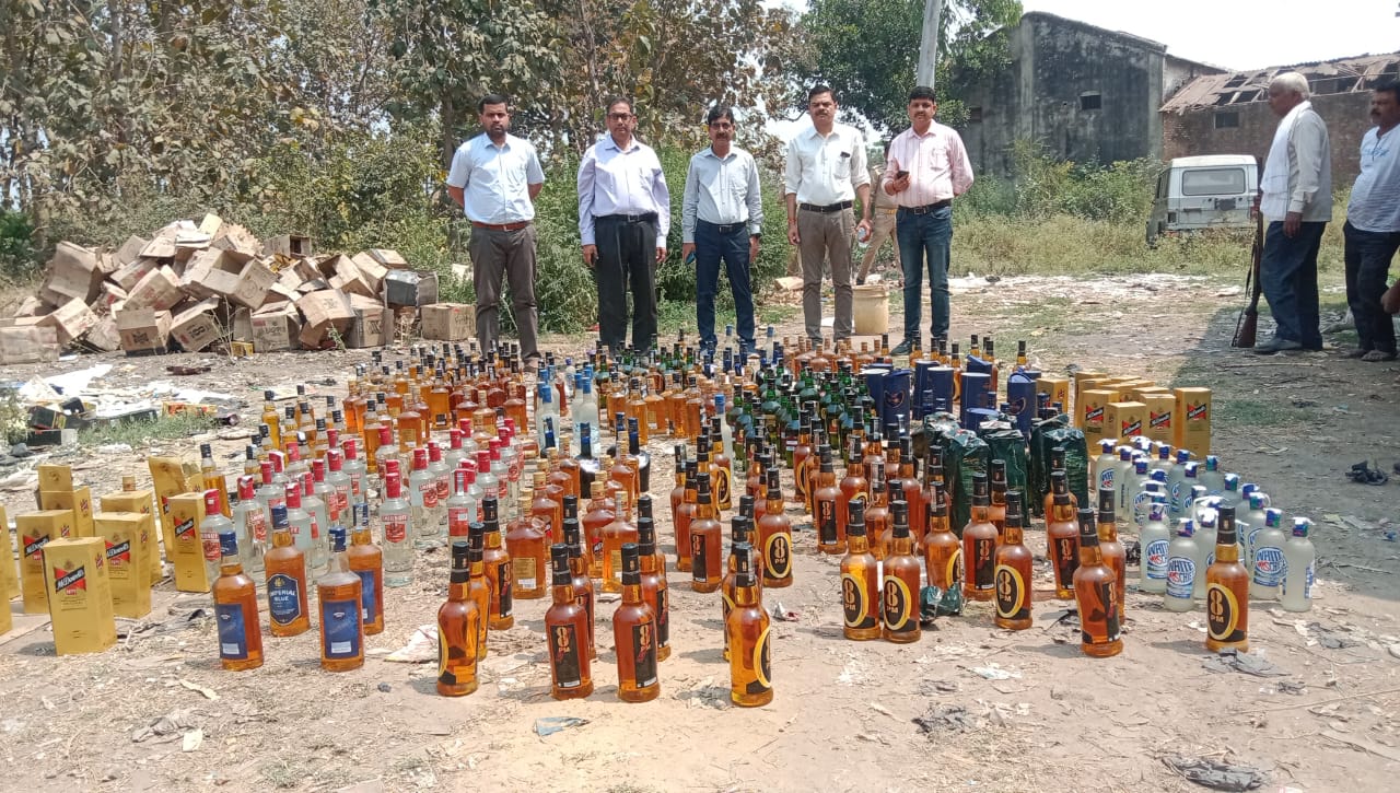 शुचितापूर्ण, स्वतंत्र एवं निष्पक्ष निर्वाचन के लिए जिला प्रशासन कटिबंध, खलल डालने वालों पर कठोर कार्यवाही से पीछे नहीं हटेगा जिला प्रशासन- जिला निर्वाचन अधिकारी अरविंद सिंह