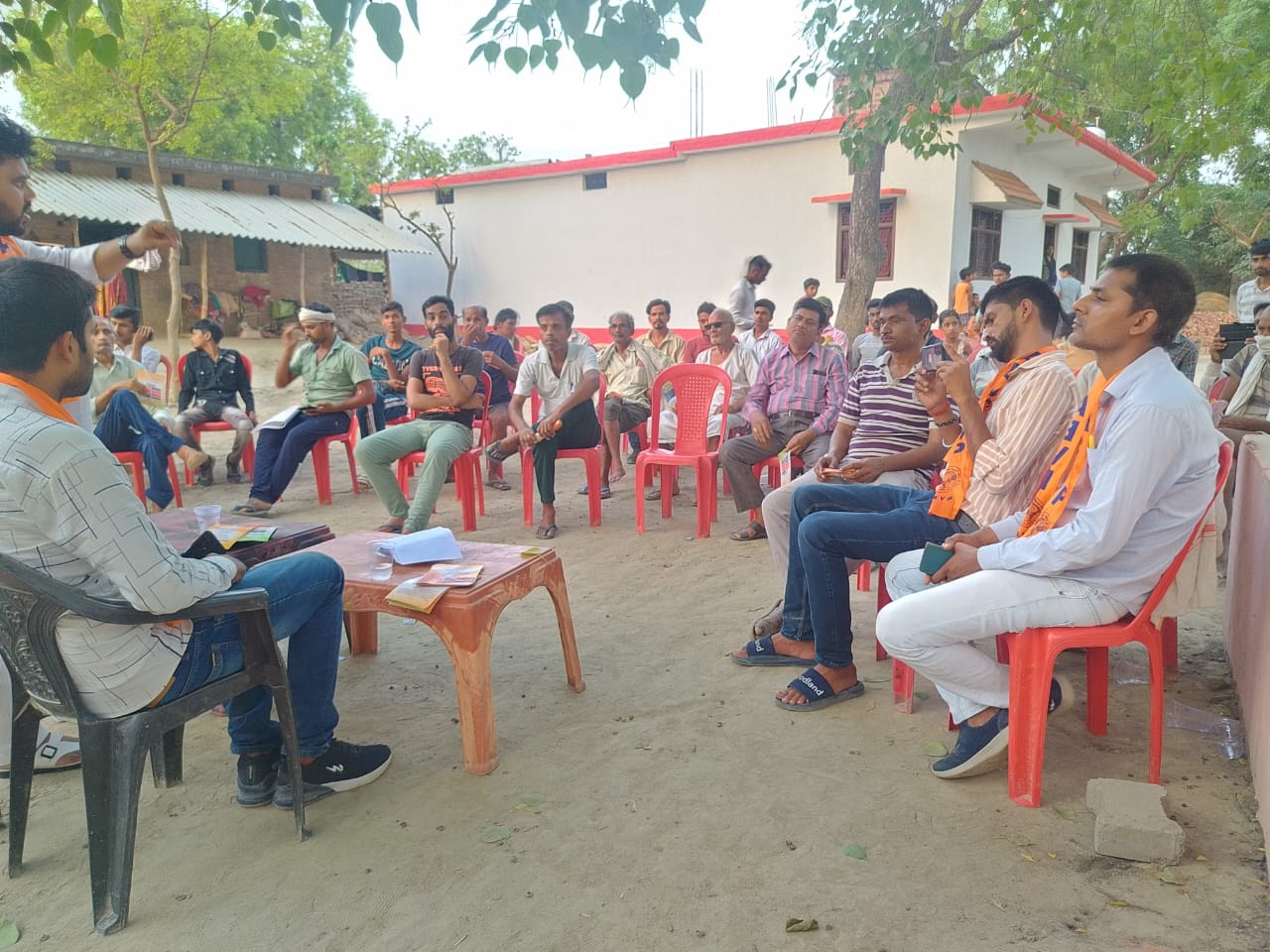 शिव काली जागरण समिति की अगुवाई में अखिल भारतीय विद्यार्थी परिषद द्वारा आयोजित जन चौपाल लगाकर मतदाताओं को किया गया जागरूक