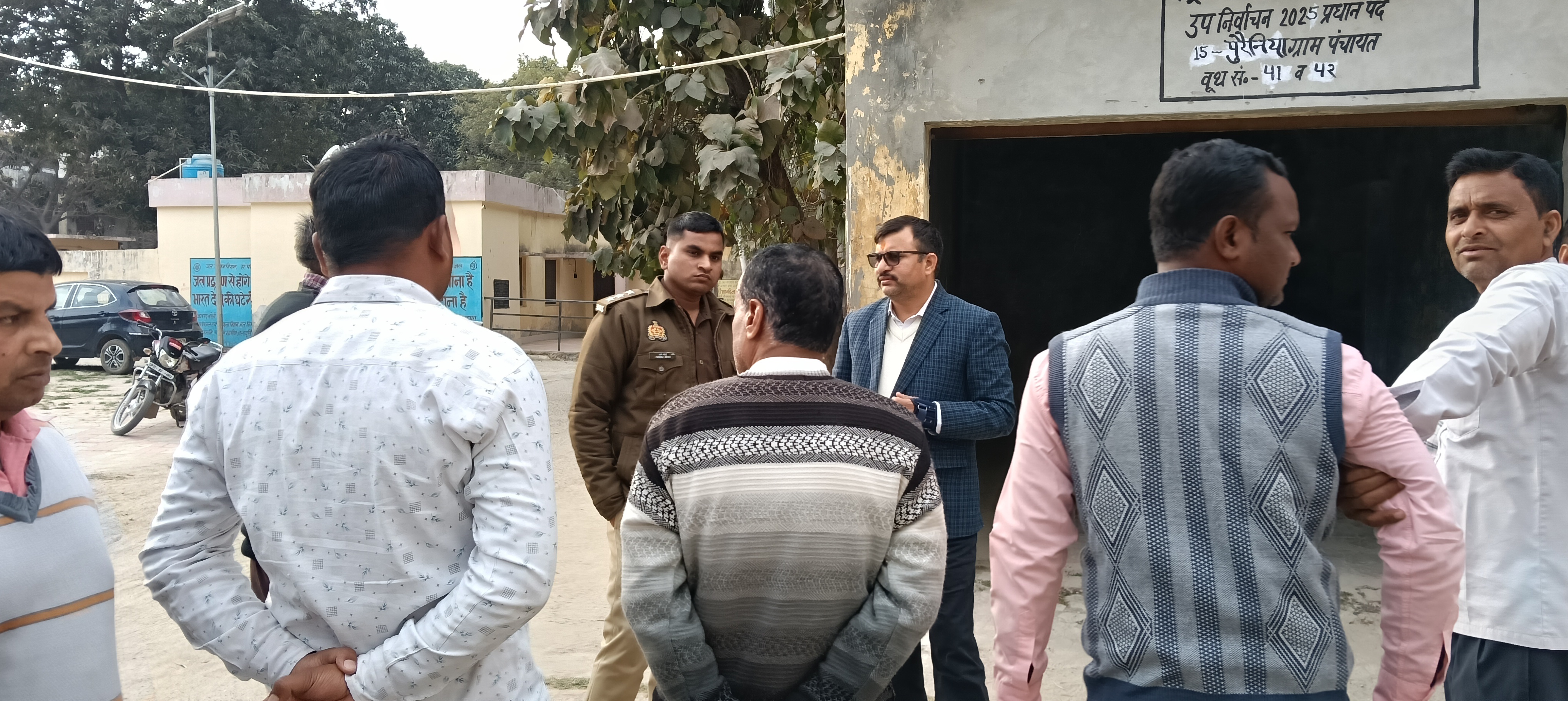 एसडीम सीओ ने किया स्ट्रांग रूम का निरीक्षण सुरक्षा के निर्देश 