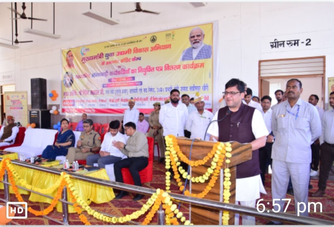 महाकुंभ से वंचित श्रद्धालुओं के लिए सीएम योगी का बड़ा तोहफा, भेजा गंगा जल