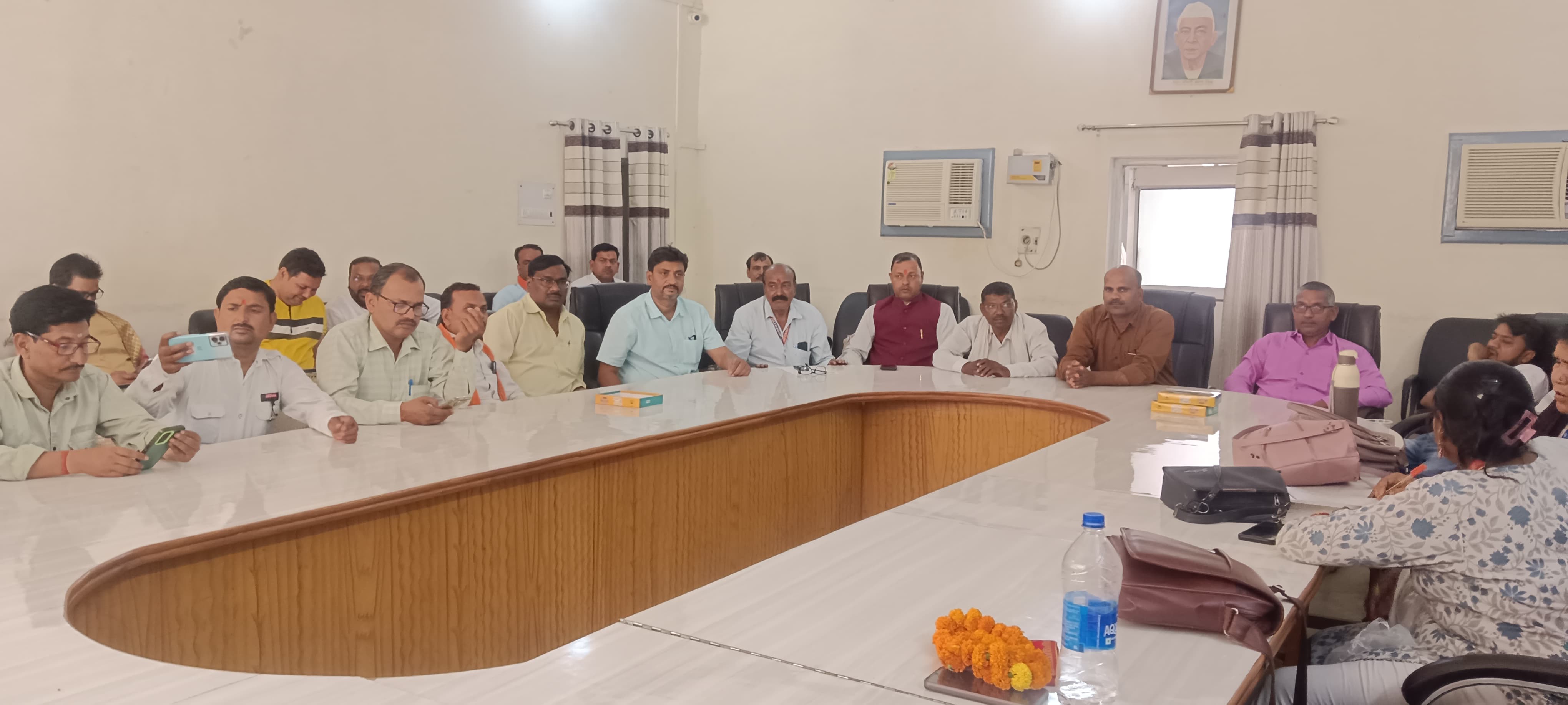 -सिचाई डाक बंगले में बैठक कर बनाई गई रणनीति