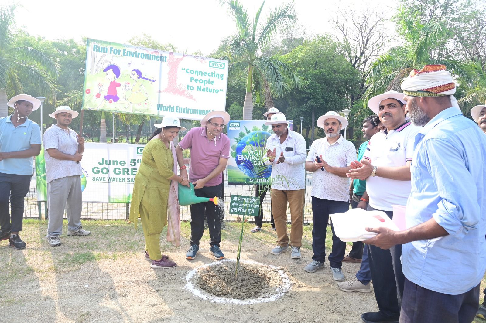 संजय वैश्य।-पर्यावरण संरक्षण में इफको की भूमिका औद्योगिक इकाई तक सीमित नहीं  बल्कि एक सामाजिक भागीदार के रूप में भी है।