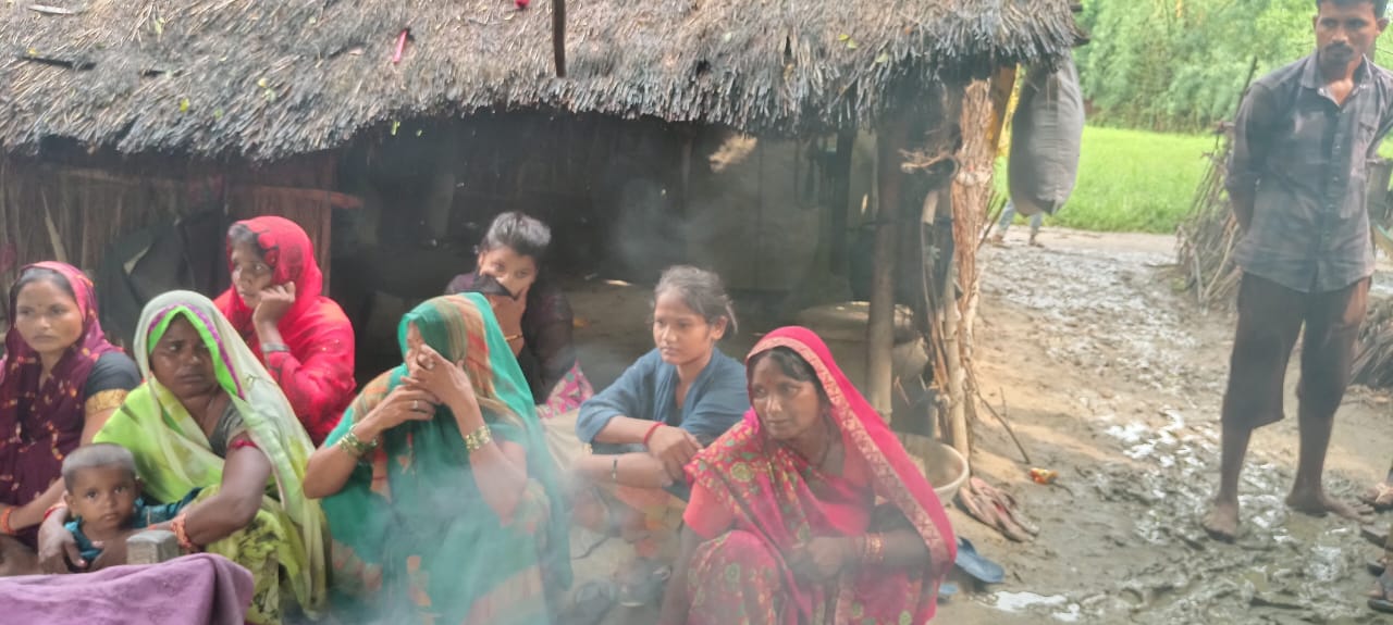 पीएचसी पर नहीं रुकते डॉक्टर, प्रसव पीड़िताओं को नहीं मिलता समुचित इलाज लापरवाही से महिला व नवजात शिशु की मौत