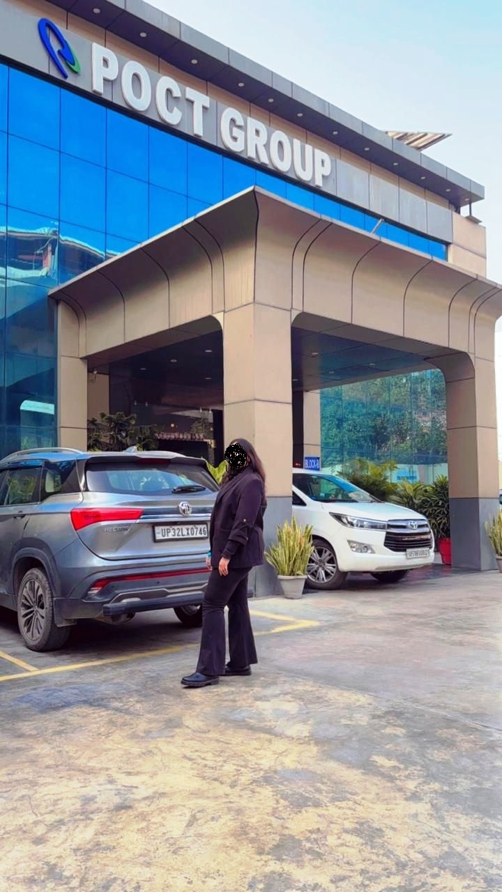 जबकि चीन हमारे देश का दुश्मन देश है, प्रधानमंत्री मोदी और मुख्यमंत्री योगी सदैव स्वदेशी के पक्षधर है