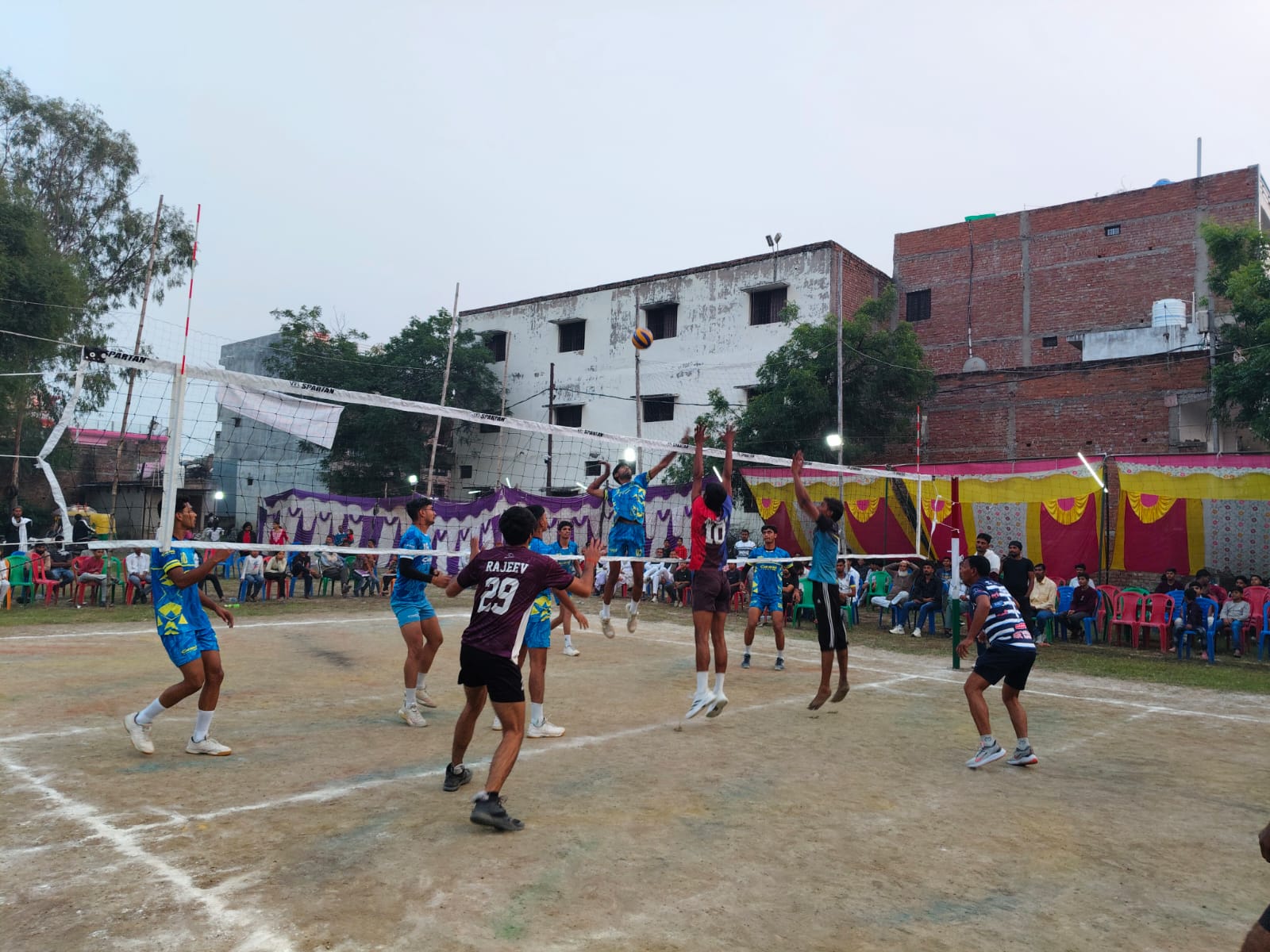 सेंट पॉल्स इंटर कॉलेज में बाल मेले के दूसरे दिन उमड़ी रौनक