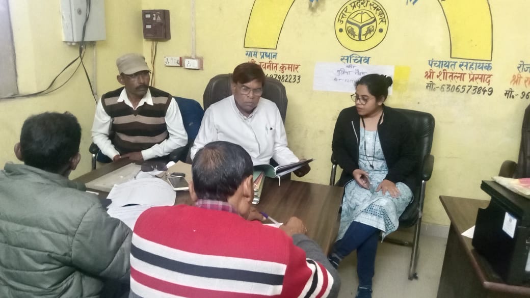 मनरेगा लोकपाल डॉ. आर.आर. जैसवार ने राती में मनरेगा कार्यों का किया निरीक्षण